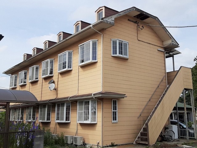 小美玉市ドーマー付き屋根アパート